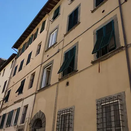 Simonetta * Lucca